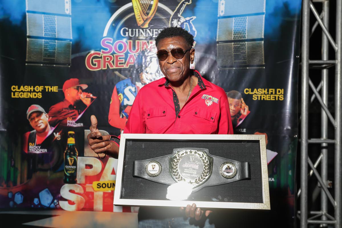 STONE LOVE FOUNDER WINSTON "WEE POW" POWELL ACCEPTS GUINNESS SOUNDS OF GREATNESS RECOGNITION AWARD